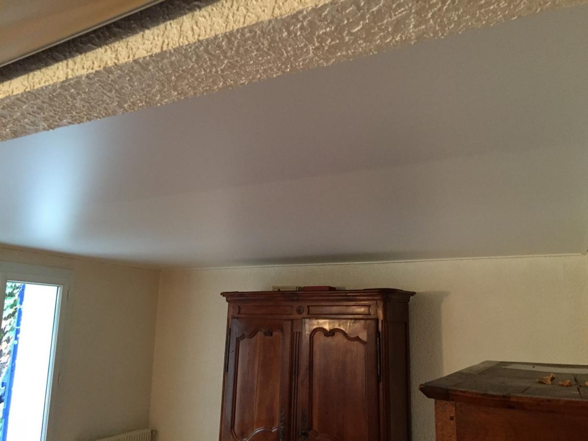Plafond tendu rayonnant sete